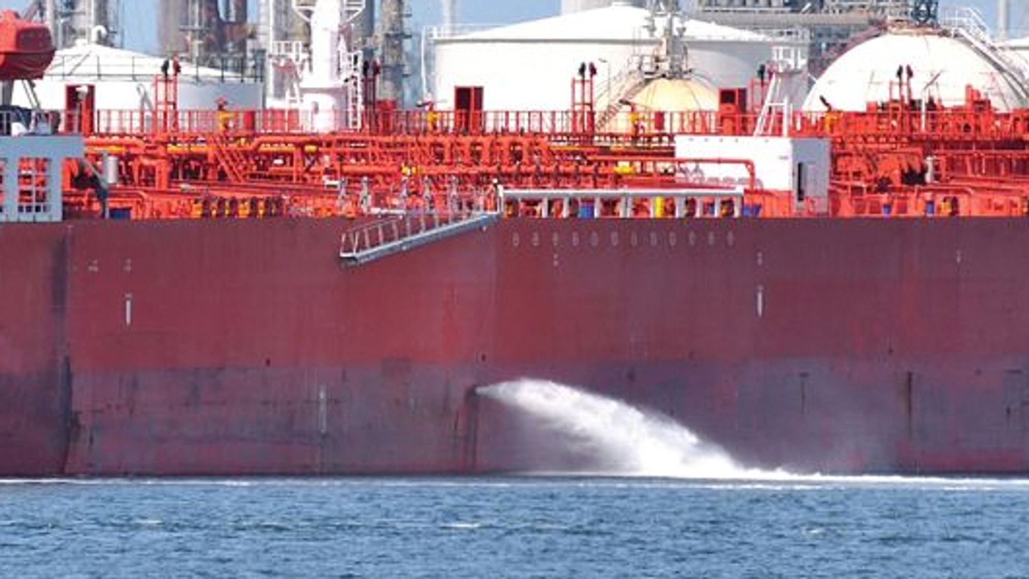 Fra 8. september 2019 må alle skip ha IMO-godkjente ballastvannssystem. US Coast Guard har enda strengere krav.