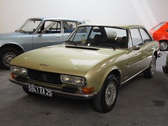 Peugeot 504 Coupe.