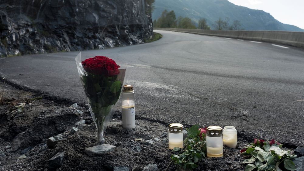 Fem av de 18 som mistet livet i septembertrafikken omkom da en veteranbil kjørte inn i en fjellvegg på Rjukan nær Gaustatoppen.