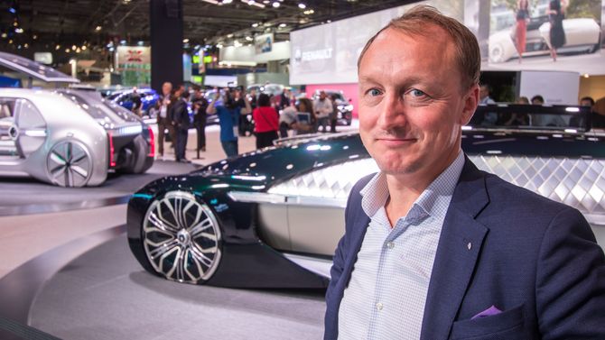 Nils-Henrik Holmen, administrerende direktør i Renault Norge.