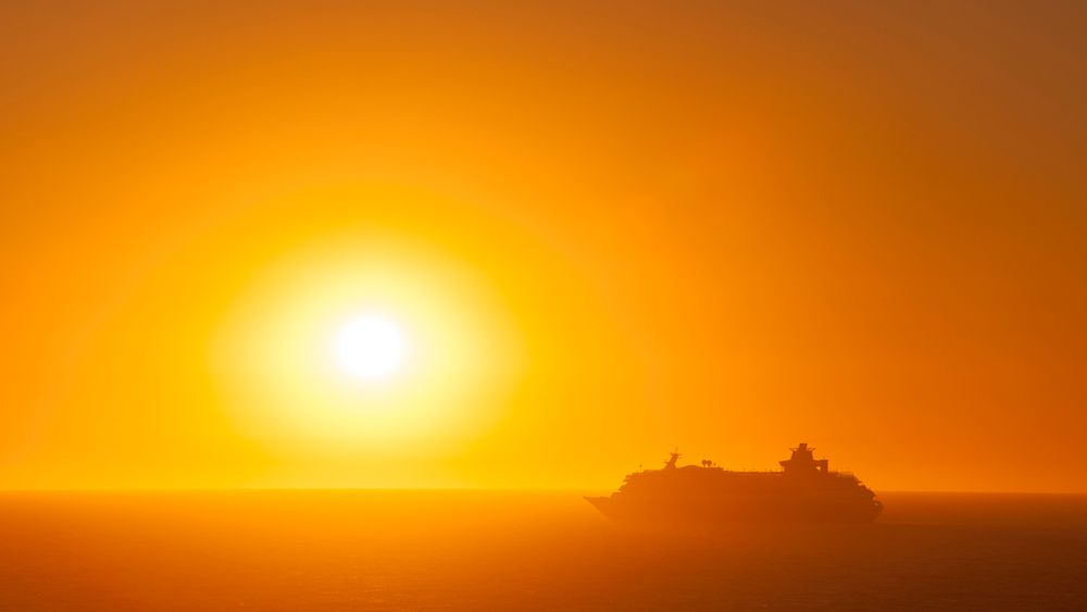 Cruiseskip seilende fra Cádiz i Spania. Vard Group er maritim-selskapet som har høyest omsetning i Norge, og de er nå tungt inne i cruisemarkedet.