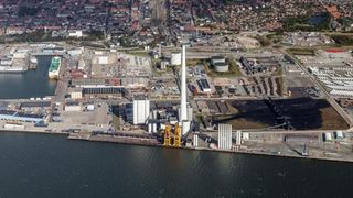 Danske aktører skjelver: Ny lov vil fjerne plikt til å bruke fjernvarme