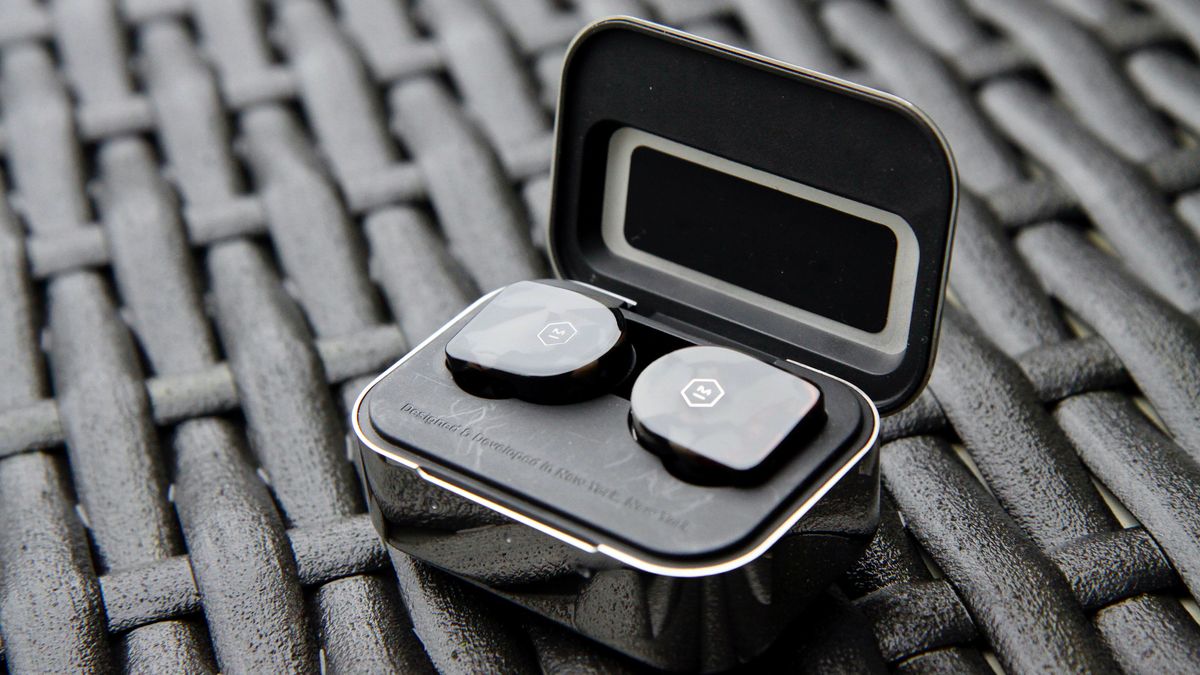 TEST: Master & Dynamic MW07 Digi.no TEST: Stor lyd i liten boks Tu.no