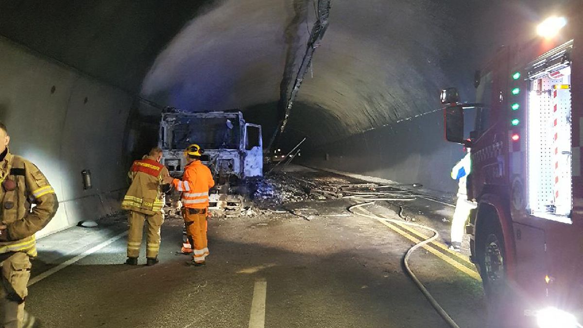 Video Semitrailer Tok Fyr I Oslofjordtunnelen Havarikommisjonen Har Avdekket Flere Sikkerhetsproblemer Veier24 No