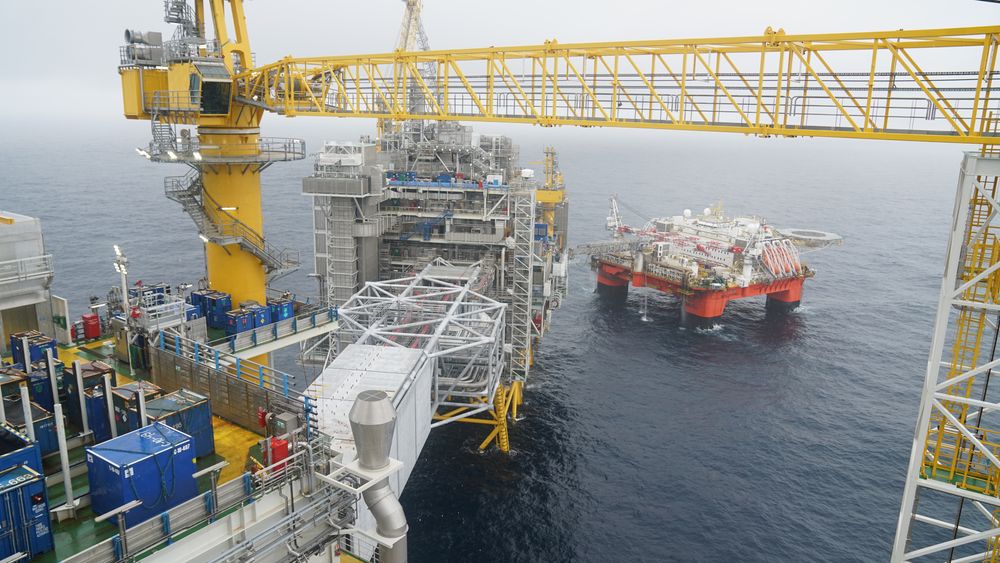 Equinor søker omtillatelse til å slippe ut 940 kilo svarte kjemikalier i året fra Johan Sverdrup-feltet. Svarte kjemikalier er svært giftige, oppkonsentrerer seg i naturen og de brytes sakte ned.