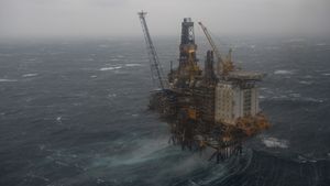 Offshore%20plattform%20storm%20uvar%20No