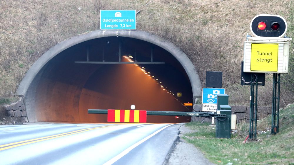 Halve Oslofjordtunnelen var uten strøm