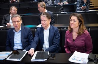 MPI-sjef Rolv Erik Ryssdal, finansdirektør Trond Berger og konsernsjef Kristin Skogen Lund i Schibsted. Her fra kvartalspresentasjon 13. februar 2019.