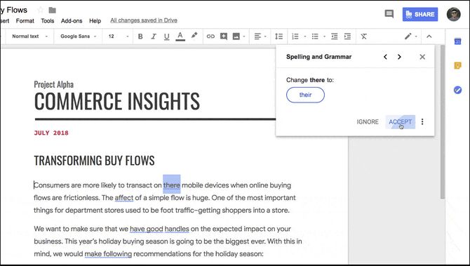 Eksempel på hvordan grammatikkontrollen i Google Docs fungerer på engelsk.