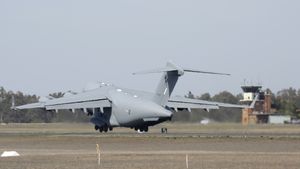 20181004raaf8194170_0088.300x169.jpg