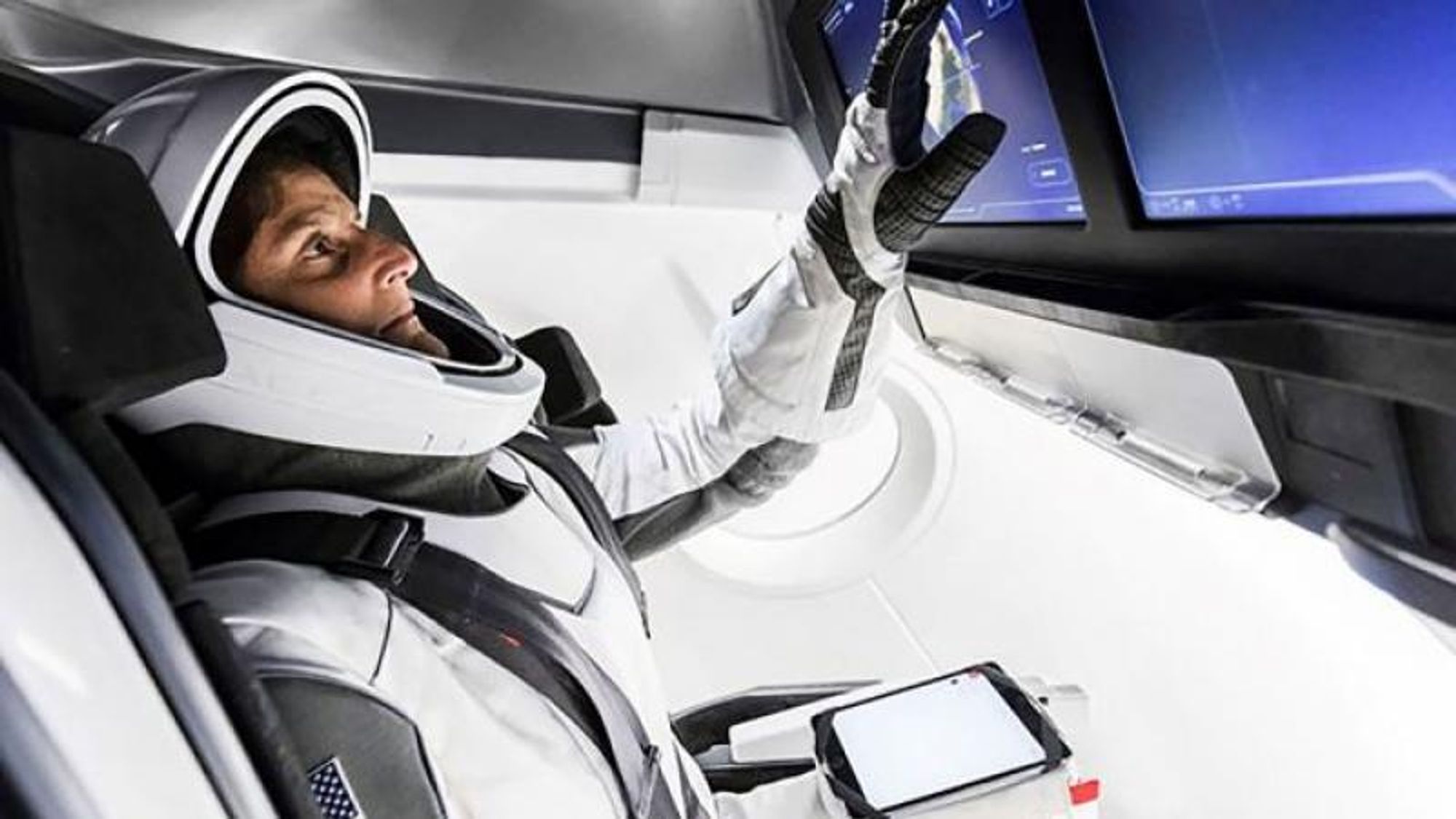 SpaceX' Crew Dragon-kapsler skal overta etter de gamle russiske Sojus-kapslene, og frakte astronauter til den internasjonale romstasjonen ISS.