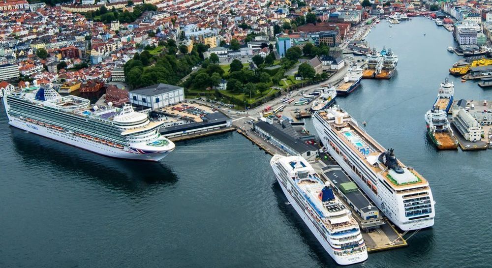 Bergen havn er den første i Norge som kan tilby strøm for hotelldrift og lading til kystruteskipene.