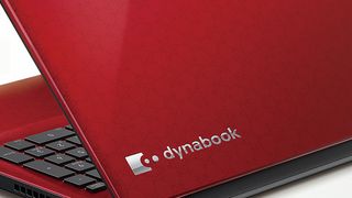 PC med Dynabook-logoen på skjermen.