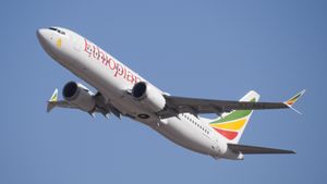 Ethiopian_Airlines_ET-AVJ_takeoff_from_T