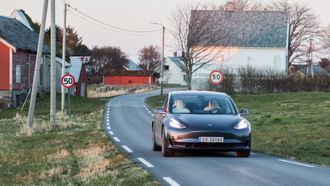 Tesla Model 3.