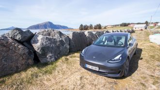 Tesla Model 3.