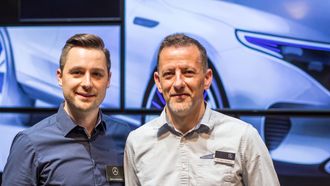 Markus Bauknecht og kollega Dr. Marc Bommer jobber med hhv. ladeløsninger og appløsninger for EQC.