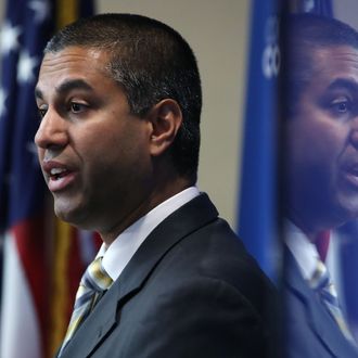Lederen av USAs teletilsyn Ajit Pai.