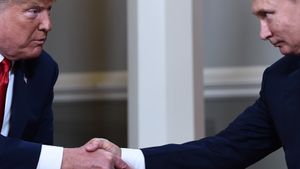 Donald%20Trump%20Vladimir%20Putin.300x16