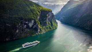 700.000 i gebyr for svovelutslipp i norske verdensarvfjorder