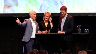 Landsmøtet til PBL - politisk debatt. Trude Teige, Mathilde Tybring-Gjedde, Hans Fredrik Grøvan, Jon Gunnes, Marit Arnstad, Martin Henriksen, Anne Lindboe og Audun Lysbakken.