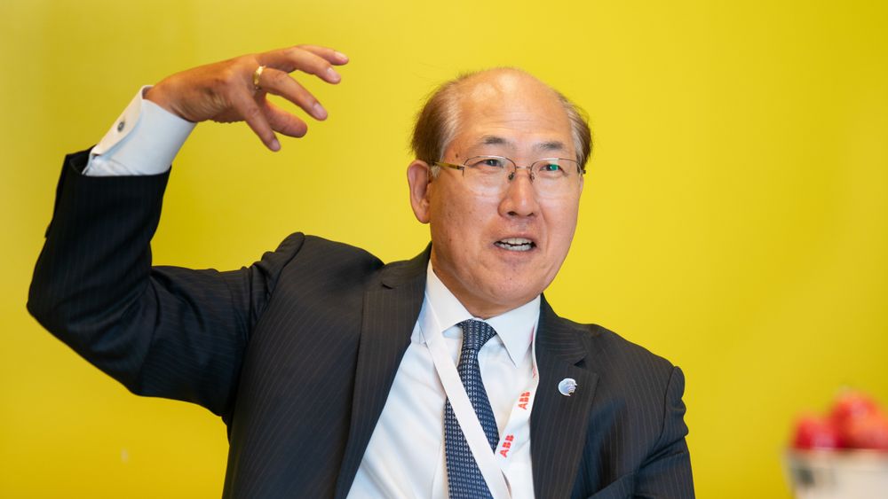 Generalsekretær Kitack Lim i IMO er overbevist om at skipsfarten skal klare å få ned sine klimagassutslipp med 50 prosent innen 2050.