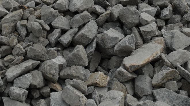 Hvem vil ha stein nok til å bygge fire Kheops-pyramider?