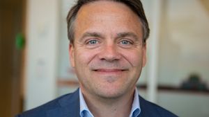 Lippert.300x169.jpg