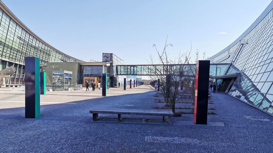 Etter razziaen på Telenors hovedkvarter på Fornebu i 2012 er nå ett av anklagepunktene fjernet.