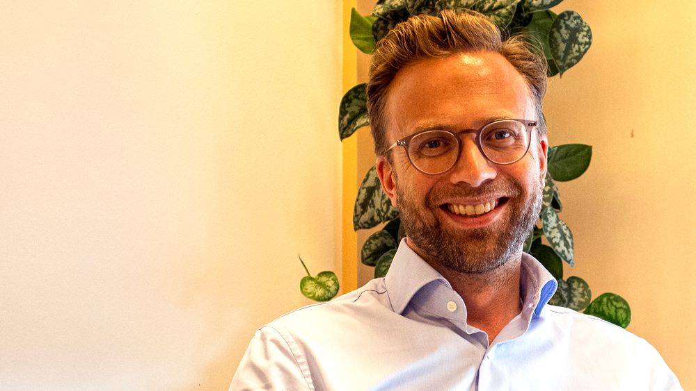 Snart sommerferie: Vi har tatt en prat med digitaliseringsminister Nikolai Astrup og hørt hva han har lært og vil gjøre på det nye feltet sitt.