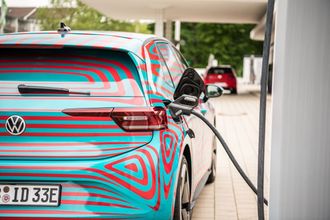 Toppmodellen av ID.3 vil ha hurtiglading på inntil 125 kW, og rekkevidde på 550 km.