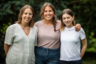«Nudes» produseres av NRK i samarbeid med produksjonsselskapet Barbosa Film. Fra venstre: Liv Joelle Barbosa Blad, Nina Maria Barbosa Blad og Erika Calmeyer.