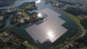 13.7MW-solar-PV-floating-plant-on-the-Ya