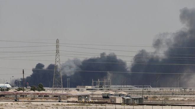 USA og Saudi-Arabia skal drøfte svar på det massive droneangrepet mot oljeinstallasjoner