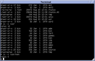 Version 6 Unix som kjører på en PDP-11-simulator.