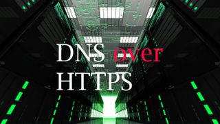 Teksten DNS over HTTPS foran et bilde fra et datasenter.