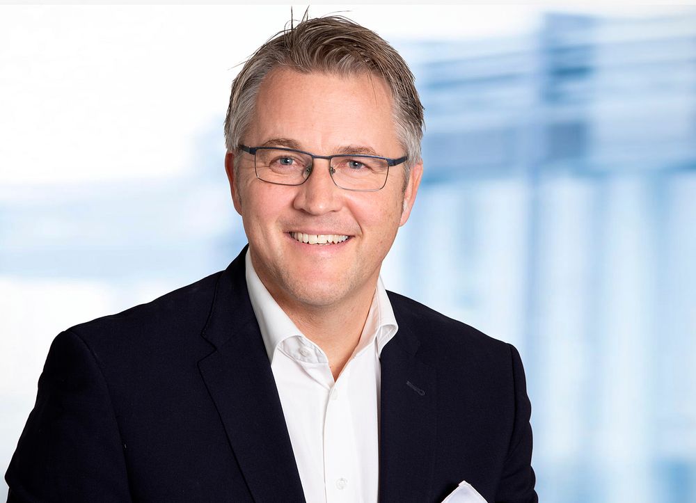 Kjell-André Honerud kommer fra DLA Piper, og blir nå  ny partner og daglig leder i Marstrand Advokatfirma. 
