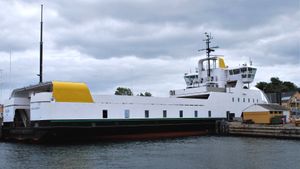 File.E.ferry_Ellen.1.JPG.300x169.jpg