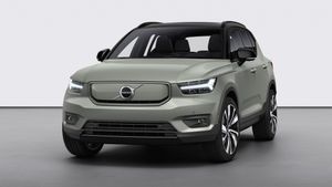 259186_Volvo_XC40_Recharge_P8_AWD_in_Sag