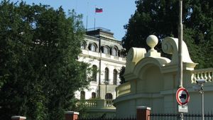 Russian_embassy_Prague_2355.300x169.jpg