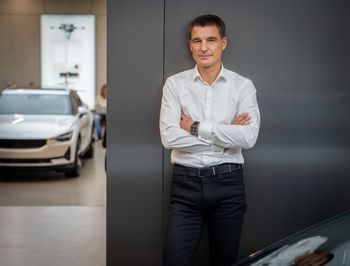 Tyske Thomas Ingenlath har vært designsjef hos Skoda, VW og Volvo. Nå er han toppsjef i Polestar.