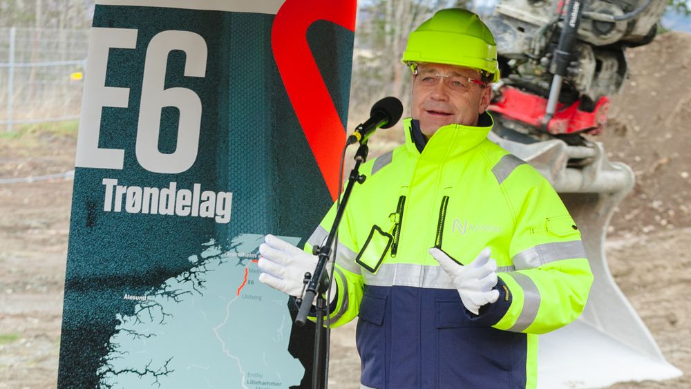 Johan Arnt Vatnan, prosjektdirektør i Nye Veier Trøndelag, ønsket velkommen til markering av byggestart på E6-parsellen Kvål-Melhus i Trøndelag.