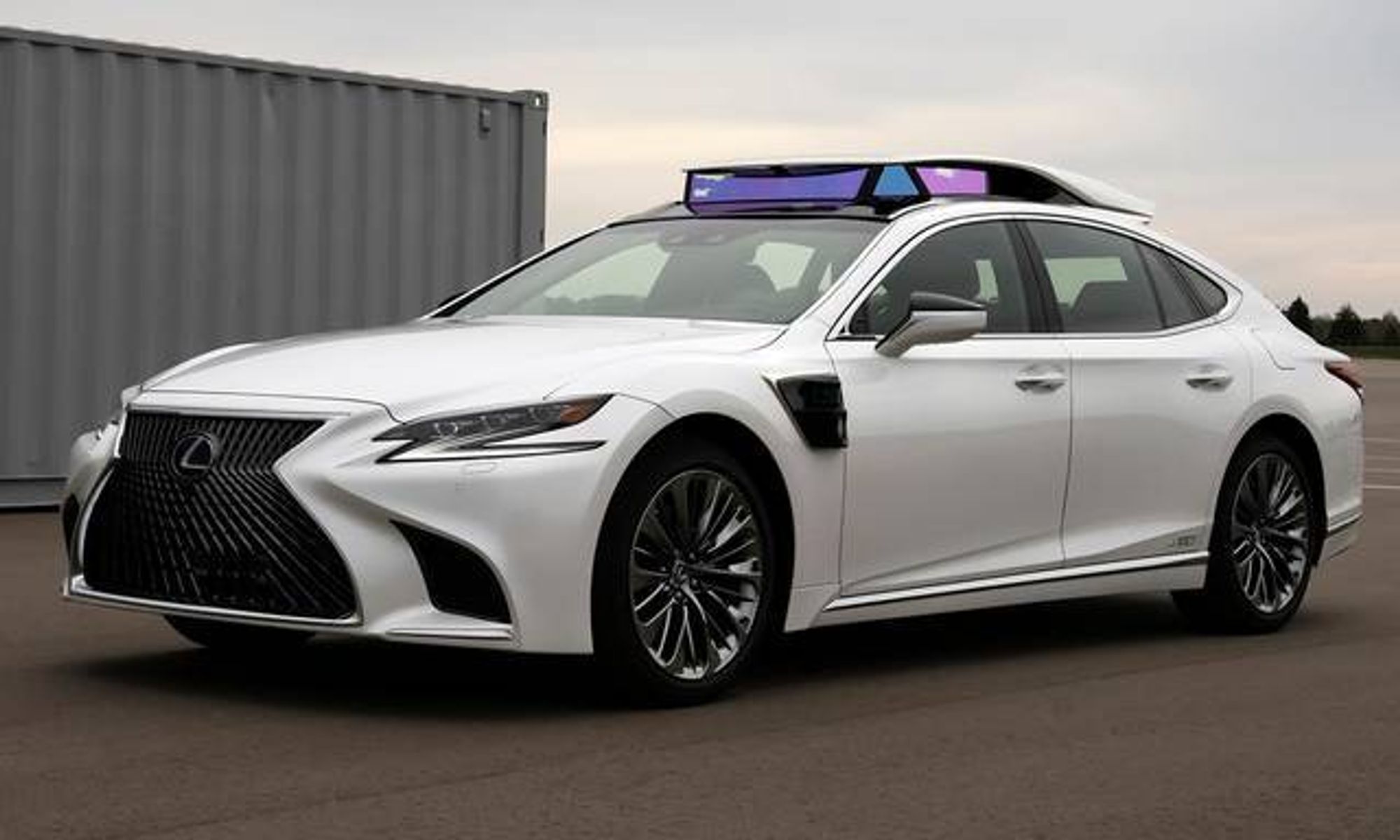 De nyeste selvkjørende Lexus-bilene har en autonomi på nivå 4. Neste år kommer Toyota til å slippe dem løs i trafikken i Tokyo.