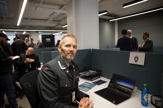 – Ingen cyberhendelser er begrenset til en enkelt sektor, sier major Ørjan Skoglund i Cyberforsvaret.
