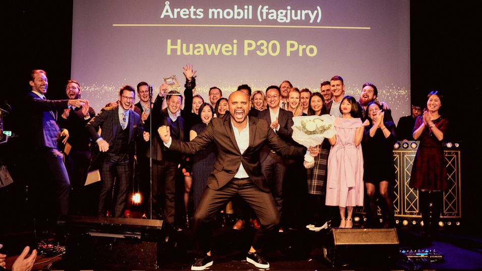 Huawei P30 Pro ble kåret til årets mobil både av fagjuryen og folkejuryen.