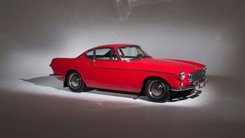 Volvo P1800 har vært en viktig inspirasjonskilder for Polestar 1, ikke minst linjen fra taket og bakover.