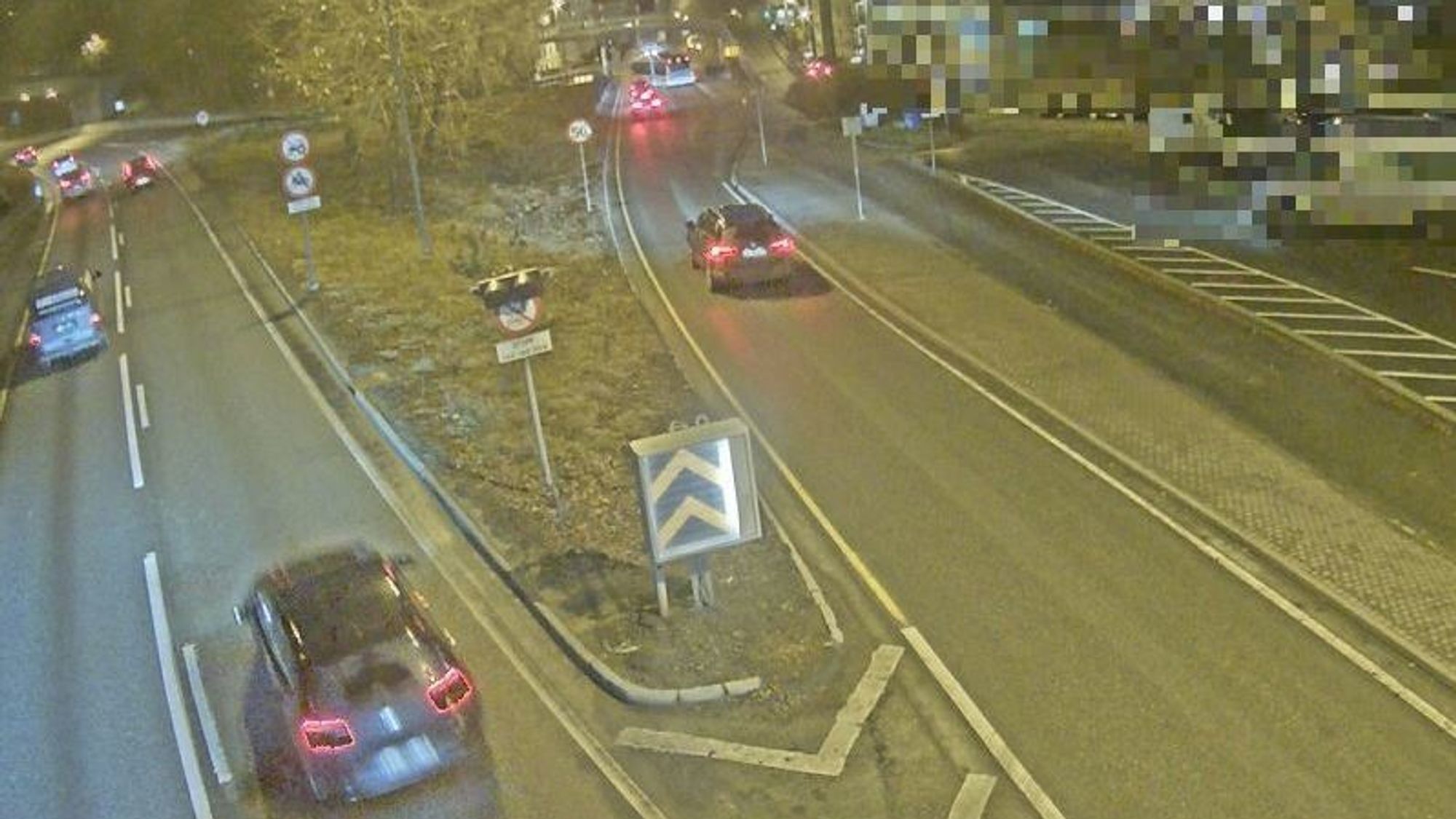 Trafikken går som normalt igjen på E39 i Bergen etter at veien ble åpnet i morgentimene torsdag. Bildet er tatt et par mionuter før klokka åtte i morges.