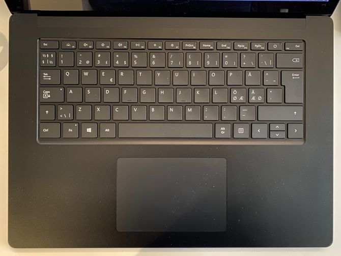 Tastaturet er blant de aller beste – det samme gjelder pekeplaten.