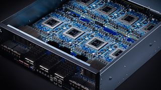 Punger ut 18 milliarder kroner: Intels nye gigantinvestering skal få fart på AI-teknologien i datasentre