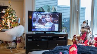 Illustrasjonsbilder: Unger som ser på Askepott på tvn på juleaften. Modellklarert Foto: Gorm Kallestad / NTB scanpix